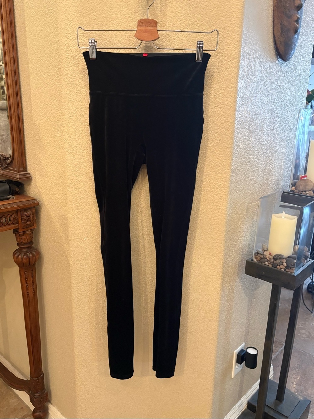 SPANX Women Black Mid-Waist Velvet Leggings Size Small